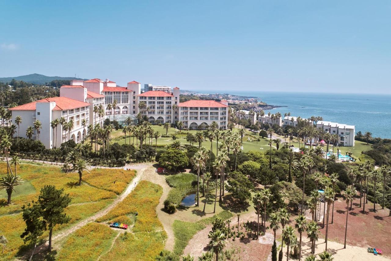 Sono Calm Jeju Hotel Seogwipo Exterior photo