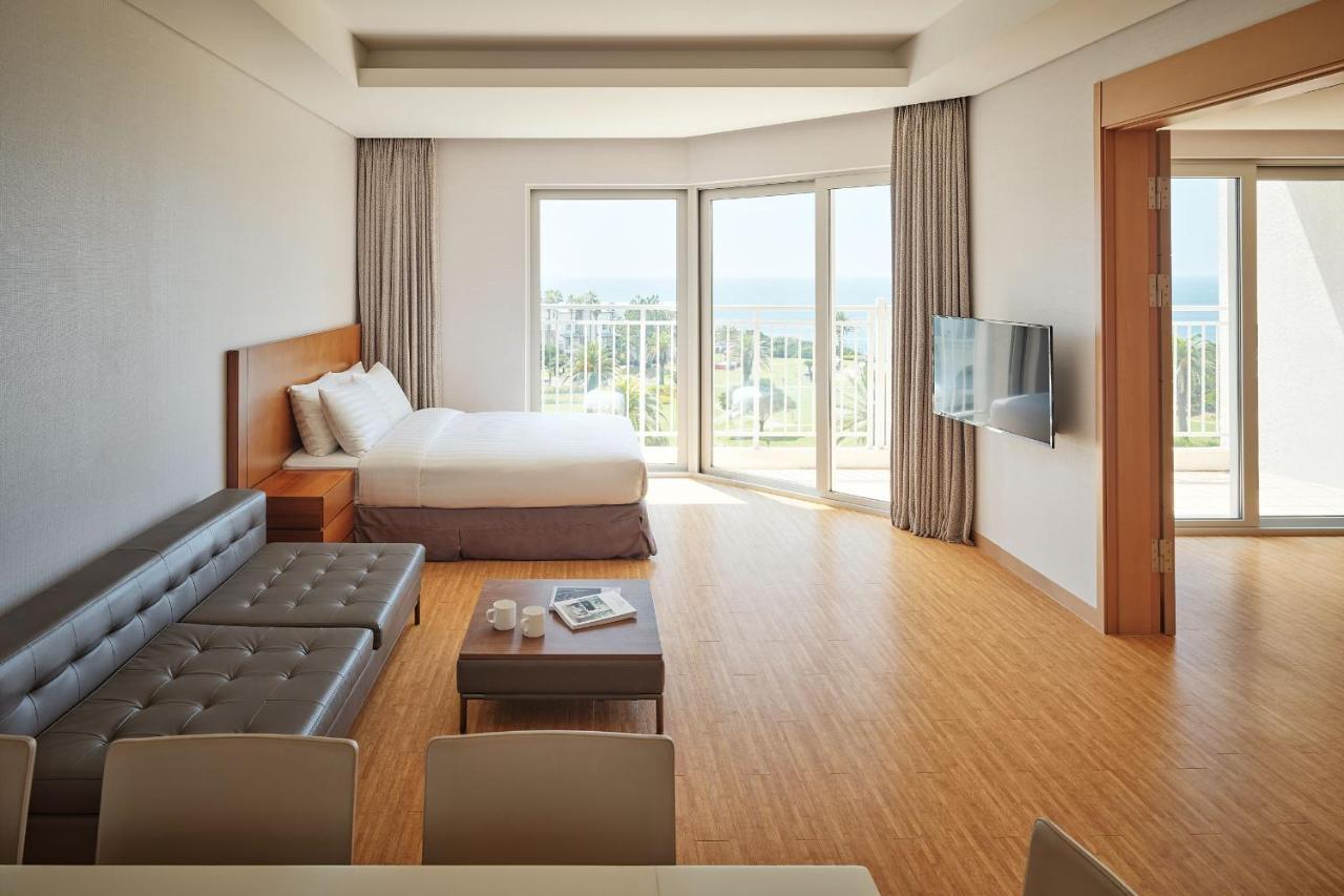 Sono Calm Jeju Hotel Seogwipo Exterior photo