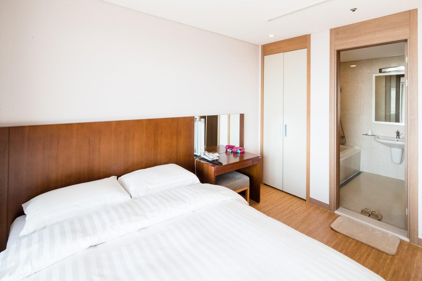Sono Calm Jeju Hotel Seogwipo Exterior photo