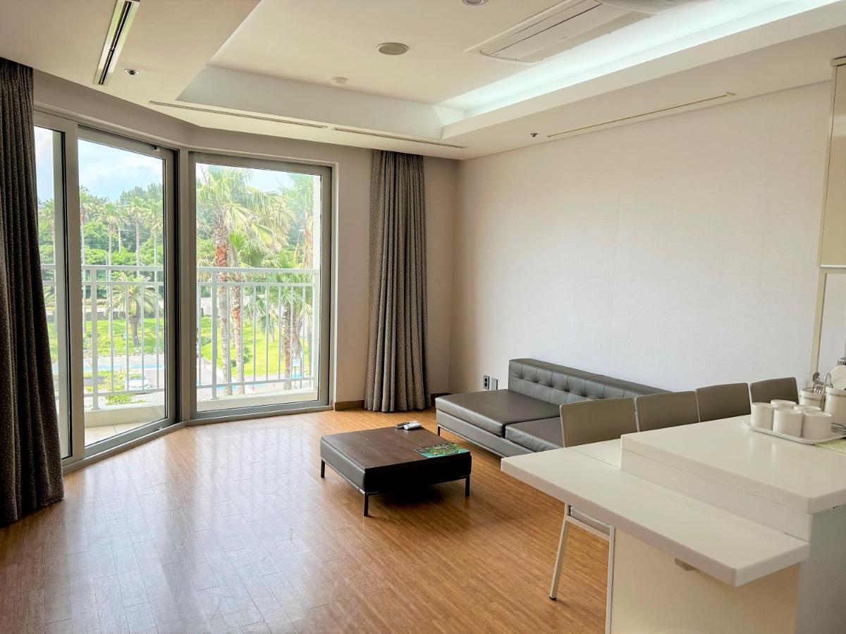 Sono Calm Jeju Hotel Seogwipo Exterior photo
